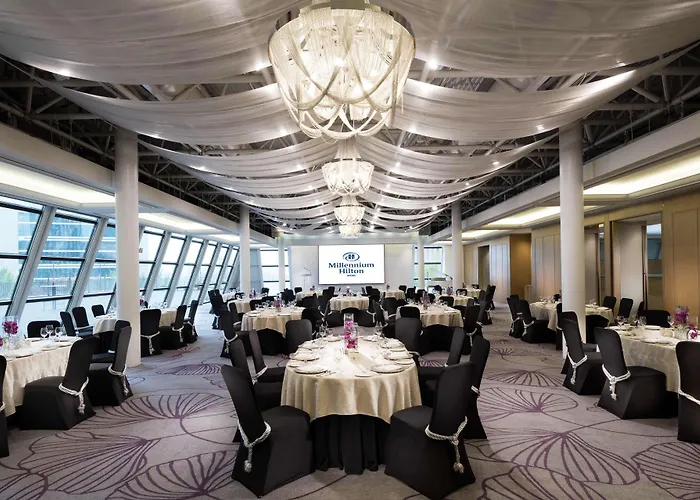 Hotel Millennium Hilton 5*
