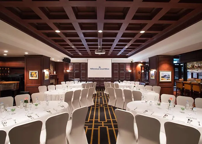 Millennium Hilton Hotel 5*
